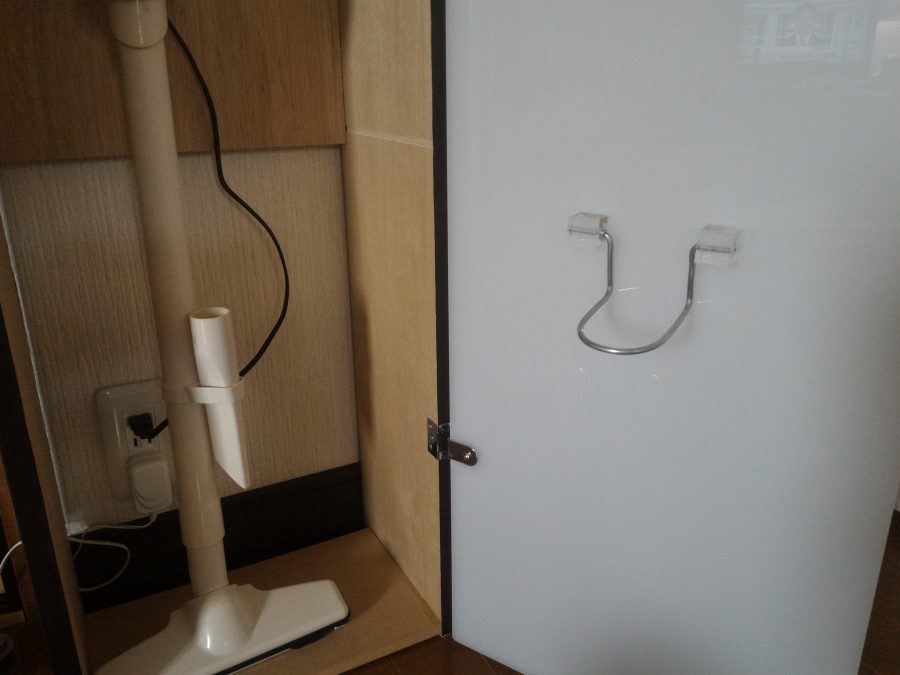 マキタクリーナー　布団用ヘッド収納