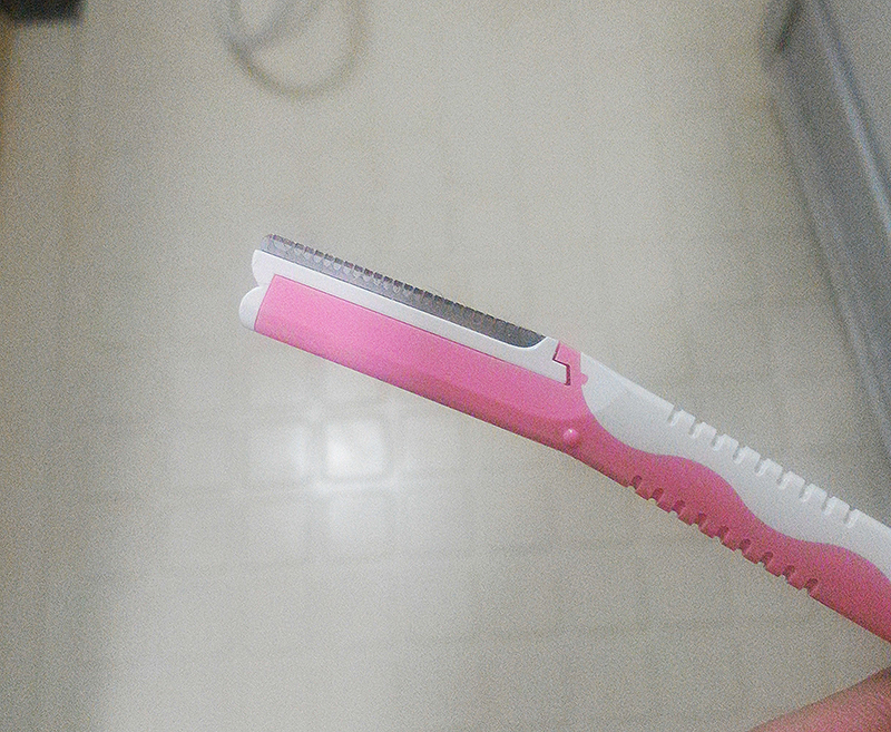 顔そりかみそり