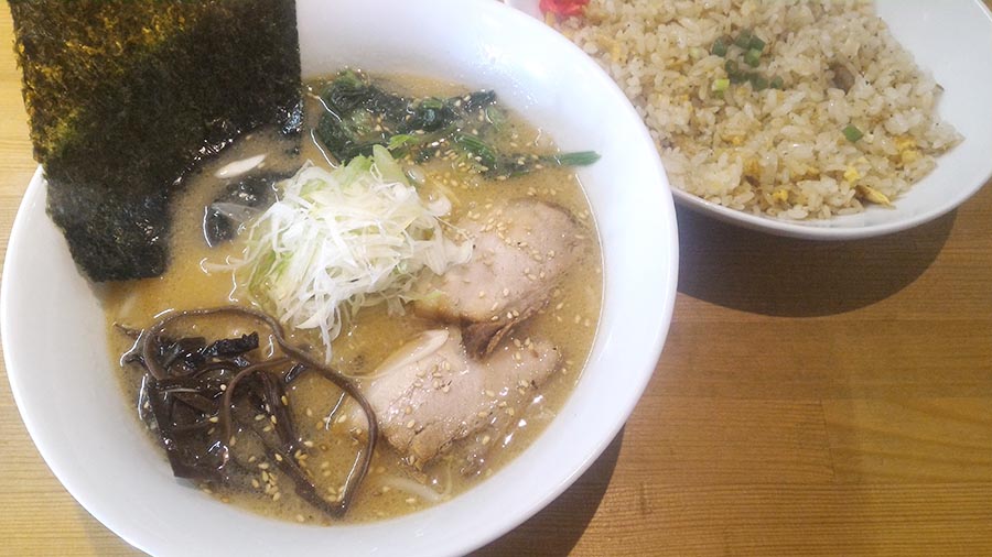 札幌　手稲　麵厨房かくれ家