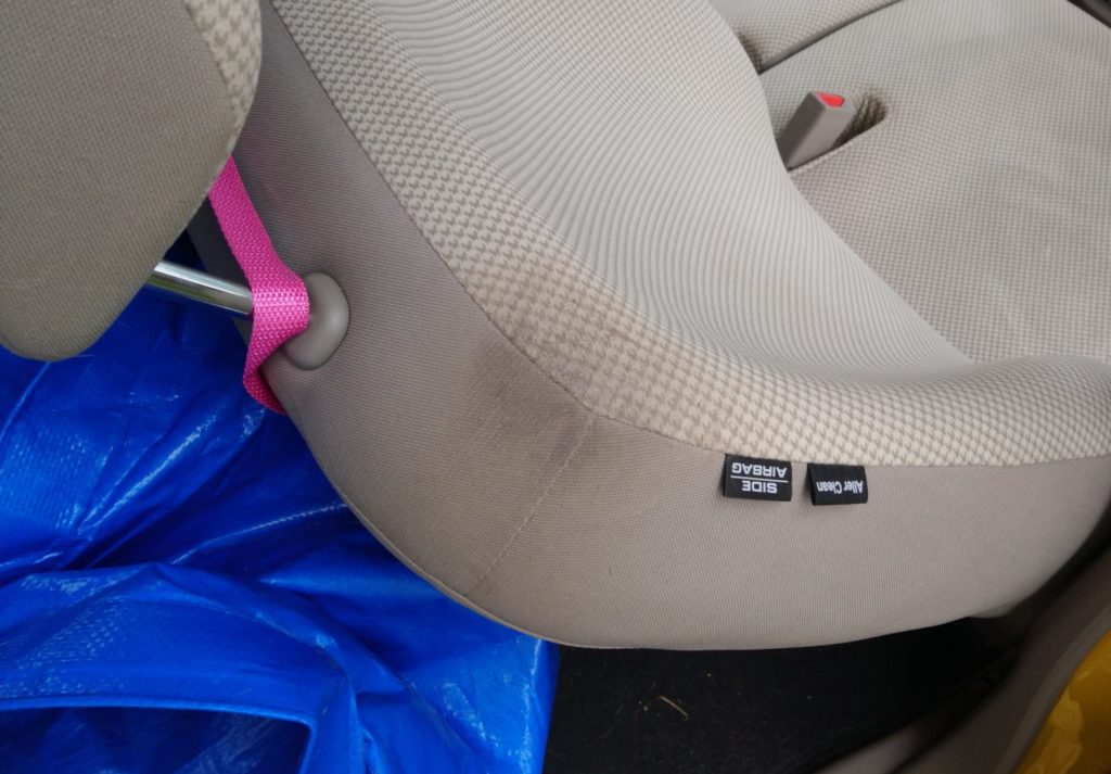 車のシートのペット汚れ
